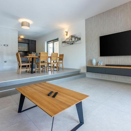 Villa Palma With Heated Private Pool Podhum Bagian luar foto